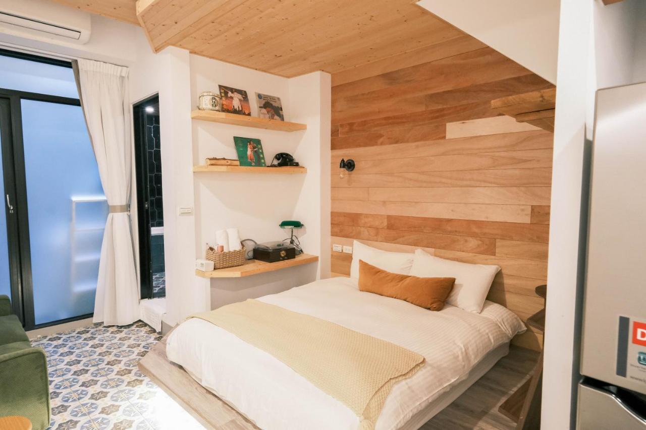 South Gate Home Stay Tainan Extérieur photo