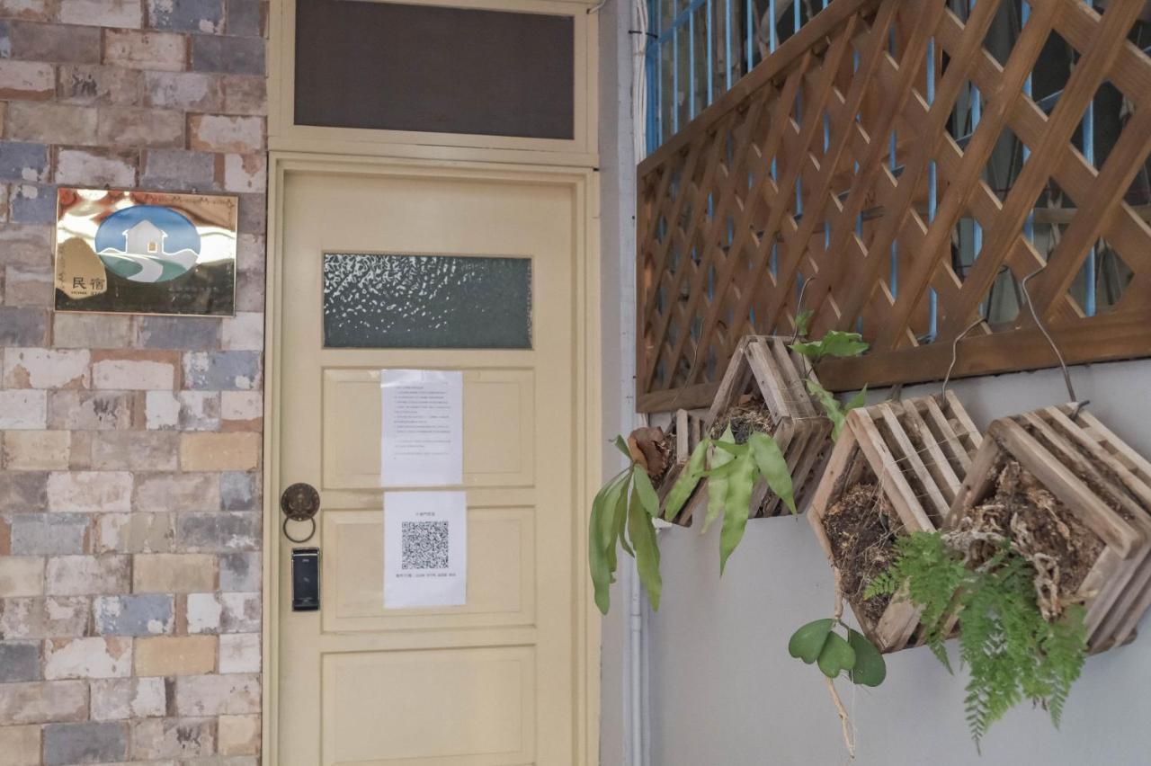 South Gate Home Stay Tainan Extérieur photo